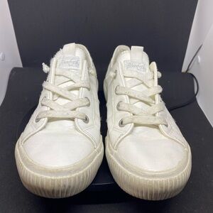 Blowfish Malibu Women's White Sneakers EUC Size 8.5